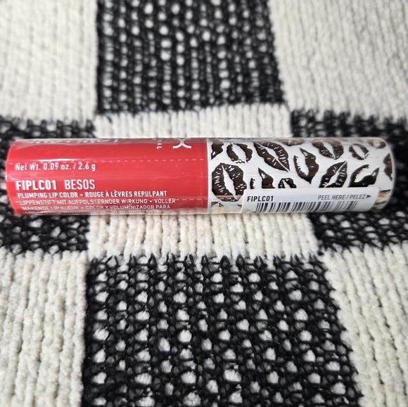 NYX Filler instinct lip gloss - Picture 2 of 2